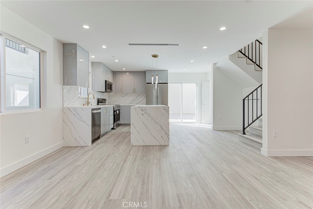 7856 Kyle Property Photo 1