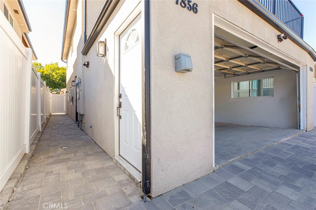 7856 Kyle Property Photo 43