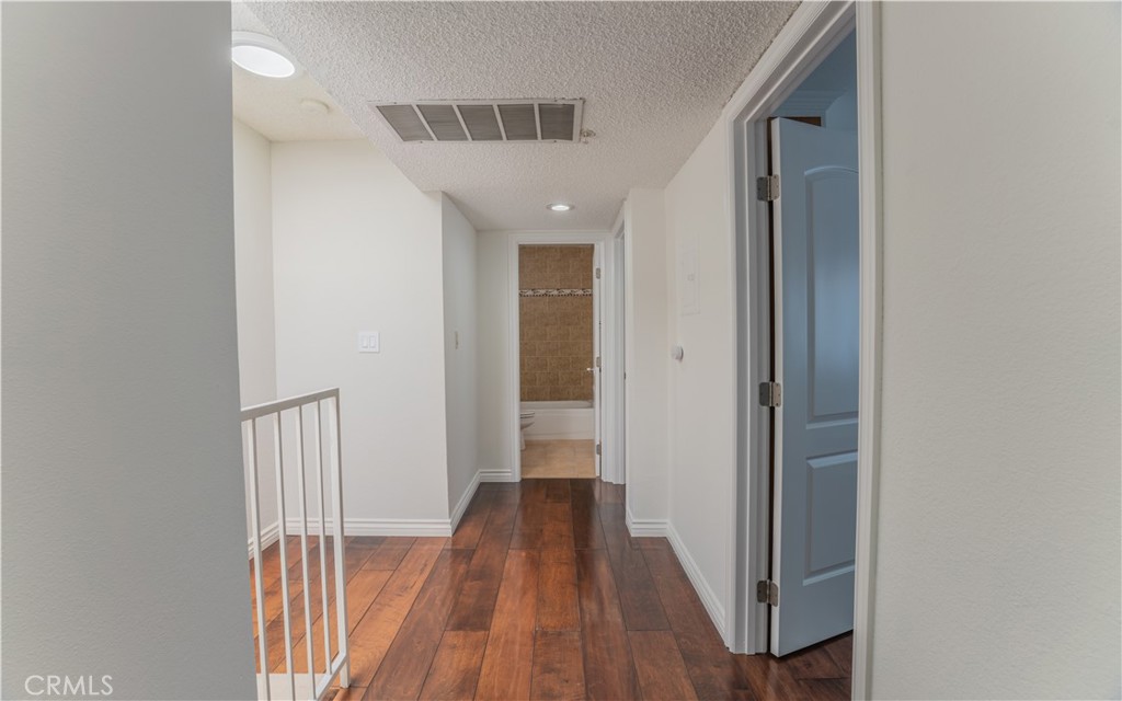 317 W Acacia #4 Property Photo 12