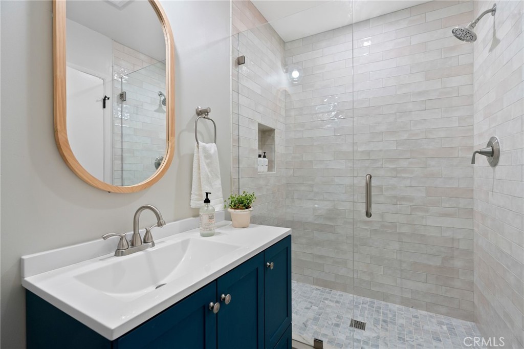 10707 Camarillo Street 314 Property Photo 17
