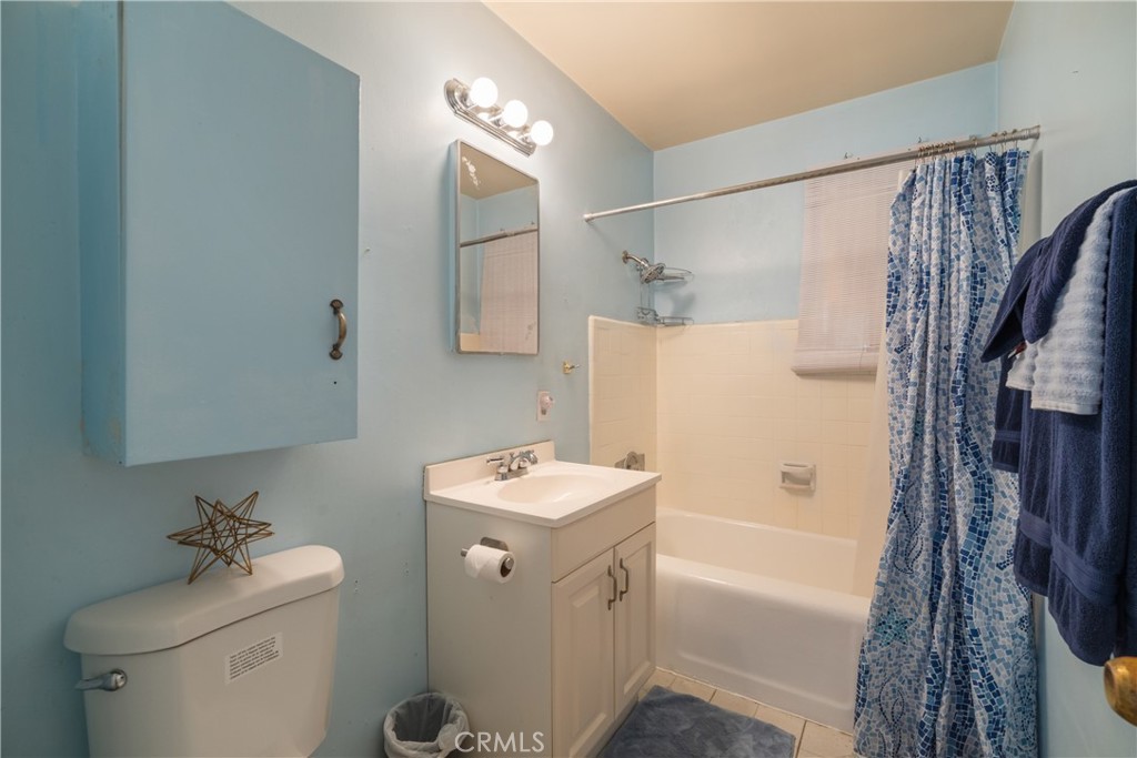 3139 Winlow Street Property Photo 10