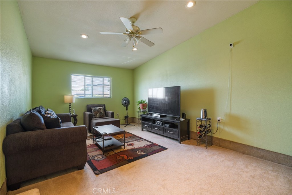 3139 Winlow Street Property Photo 21