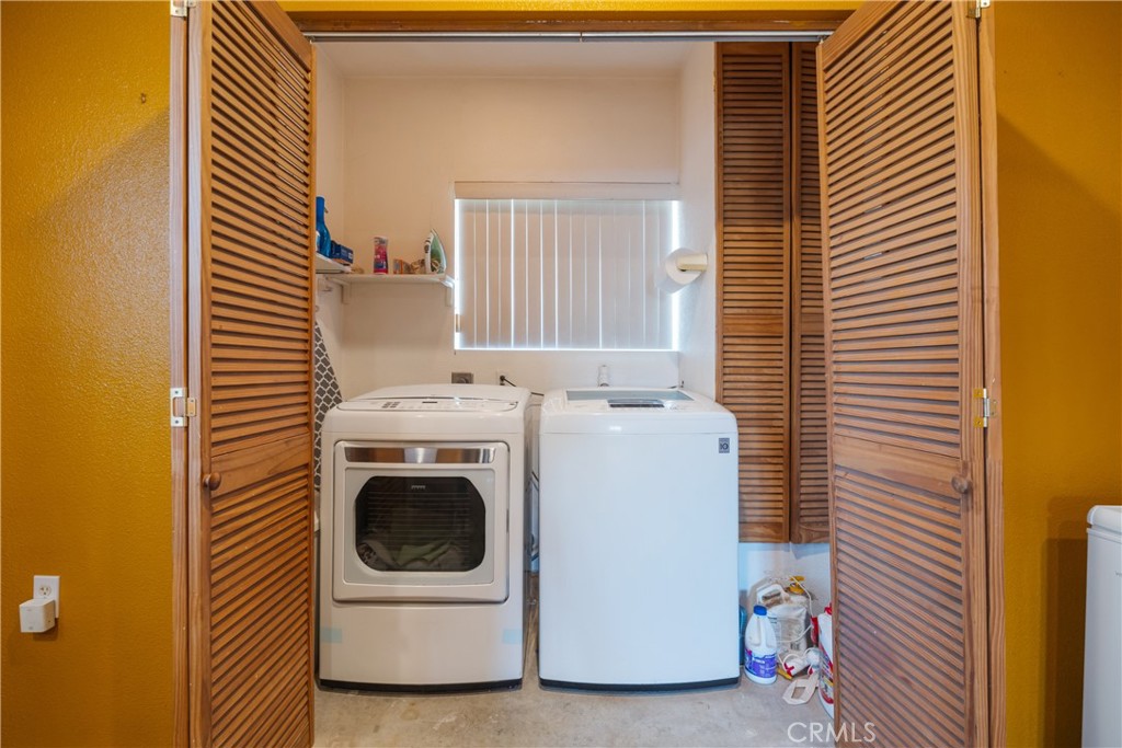 3139 Winlow Street Property Photo 24