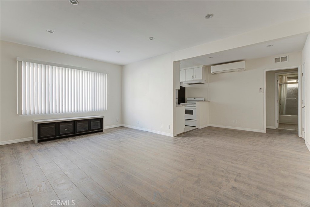 10204 Tujunga Canyon Boulevard 2 Property Photo 6