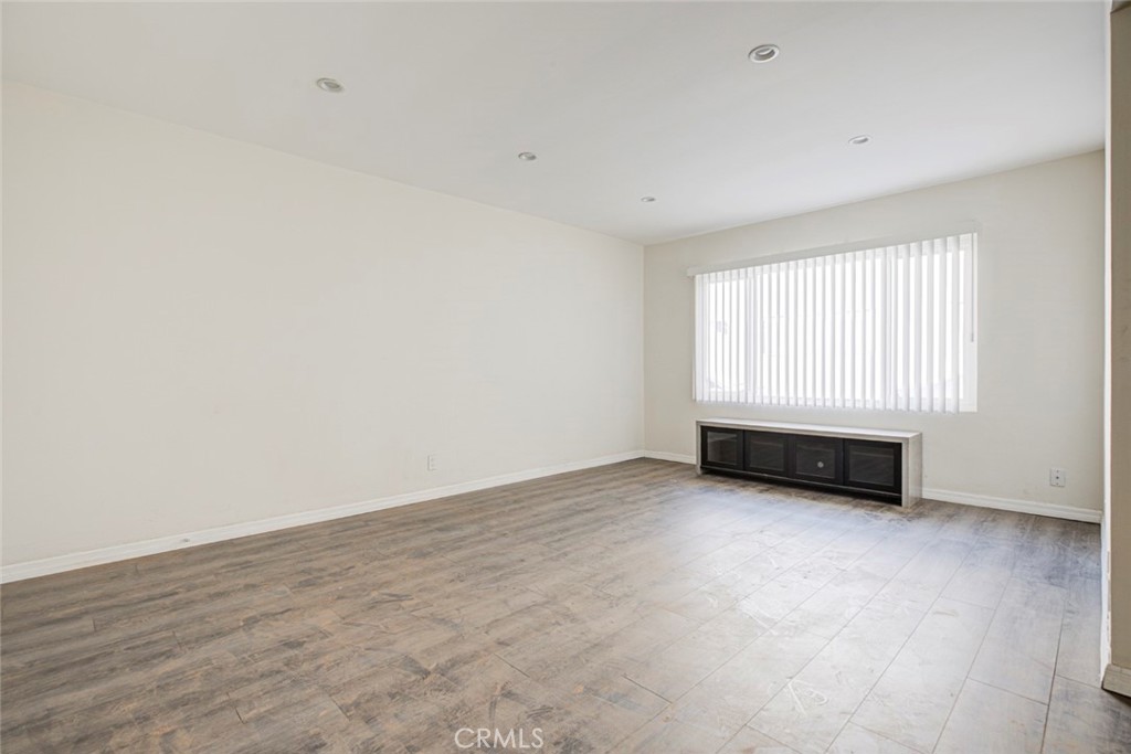 10204 Tujunga Canyon Boulevard 2 Property Photo 7