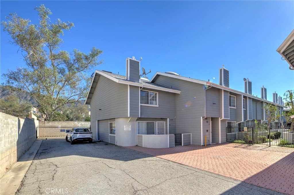 14425 Foothill 24 Property Photo 1