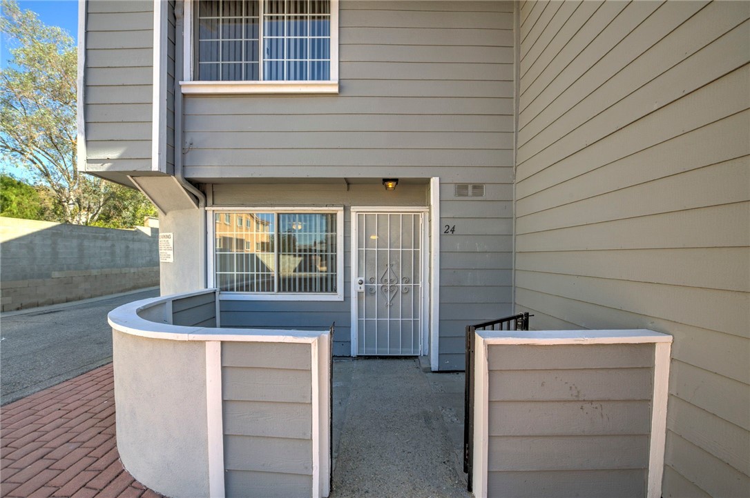 14425 Foothill 24 Property Photo 6