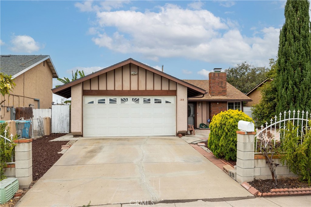 144 Kenyatta Property Photo 1