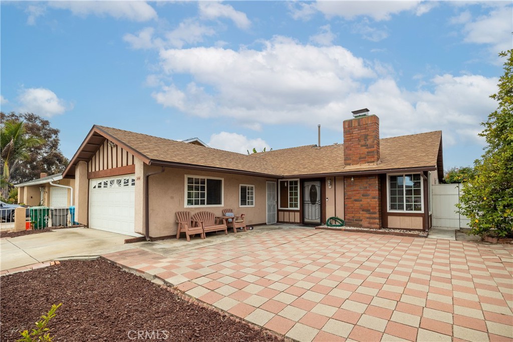 144 Kenyatta Property Photo 2