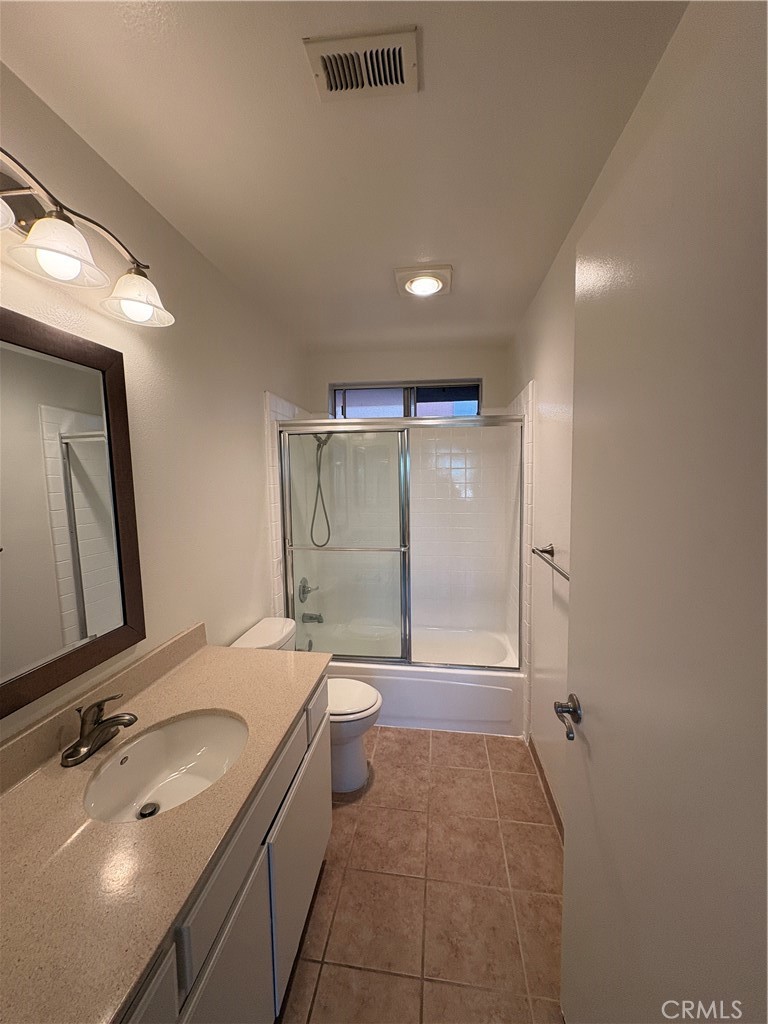 5060 Kester Avenue 205 Property Photo 7