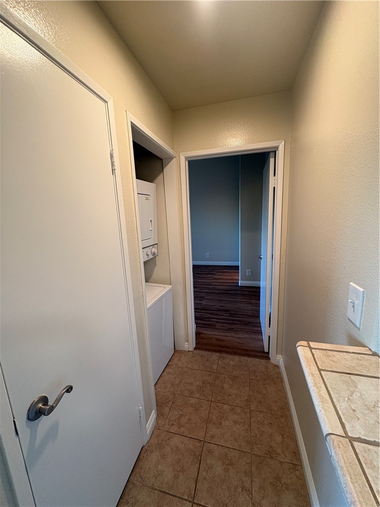 5060 Kester Avenue 205 Property Photo 12