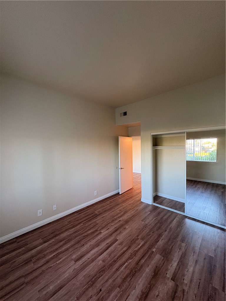 5060 Kester Avenue 205 Property Photo 14