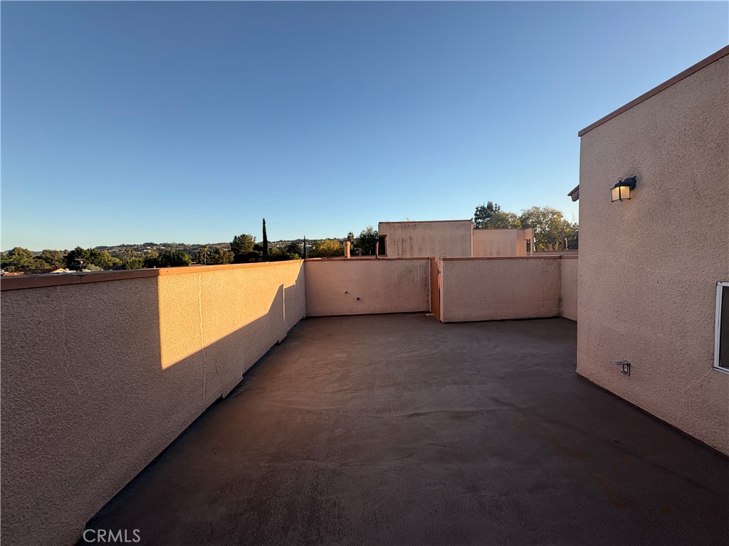 5060 Kester Avenue 205 Property Photo 26