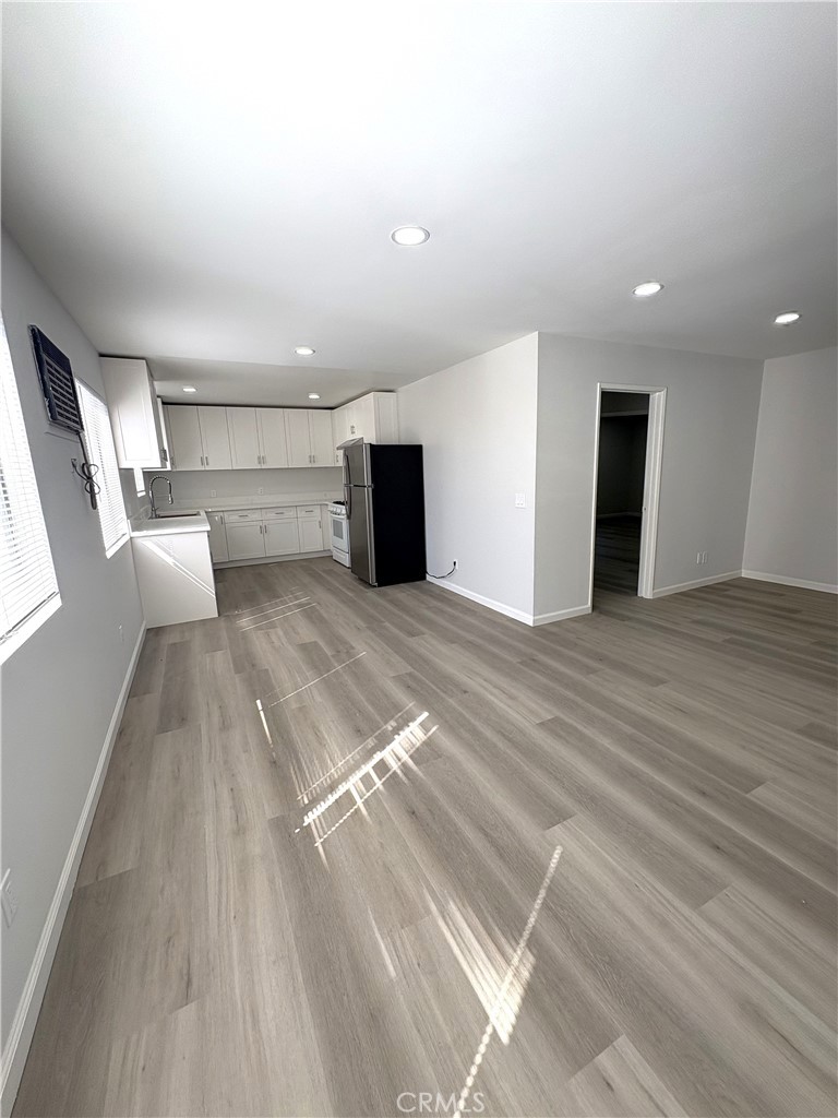 507 N Serrano Avenue 5 Property Photo 4