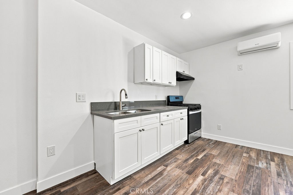 11917 Burton Street 2 Property Photo 2