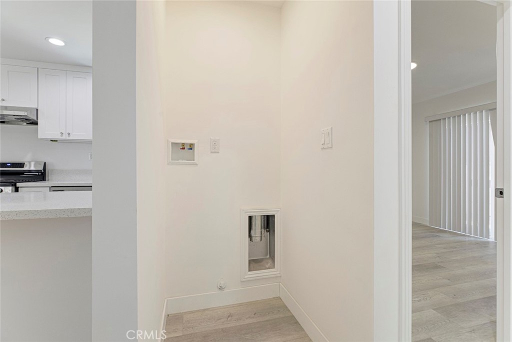1307 E Acacia Property Photo 10