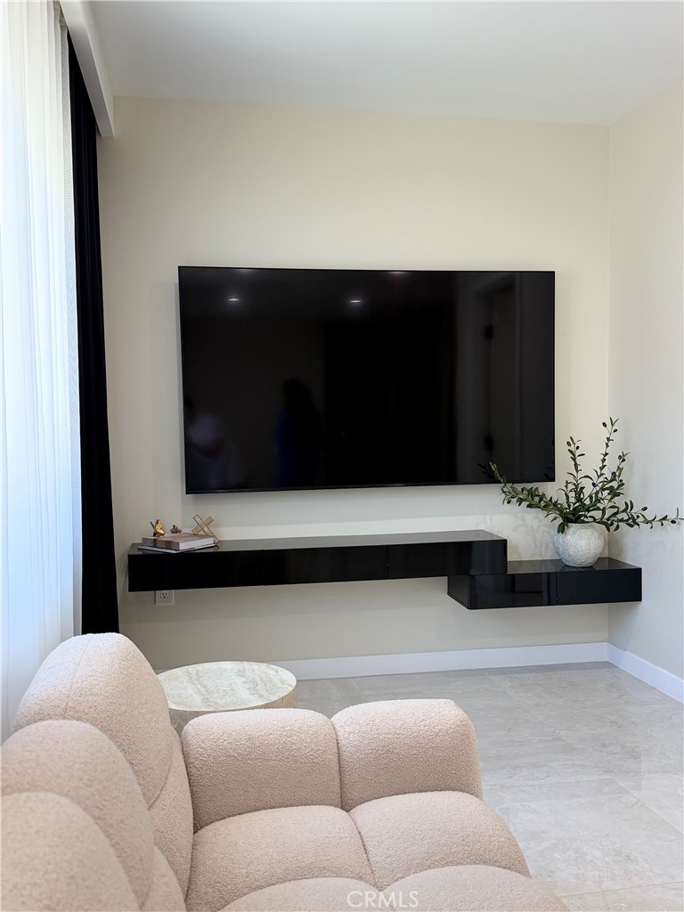 10361 Fernglen Property Photo 10