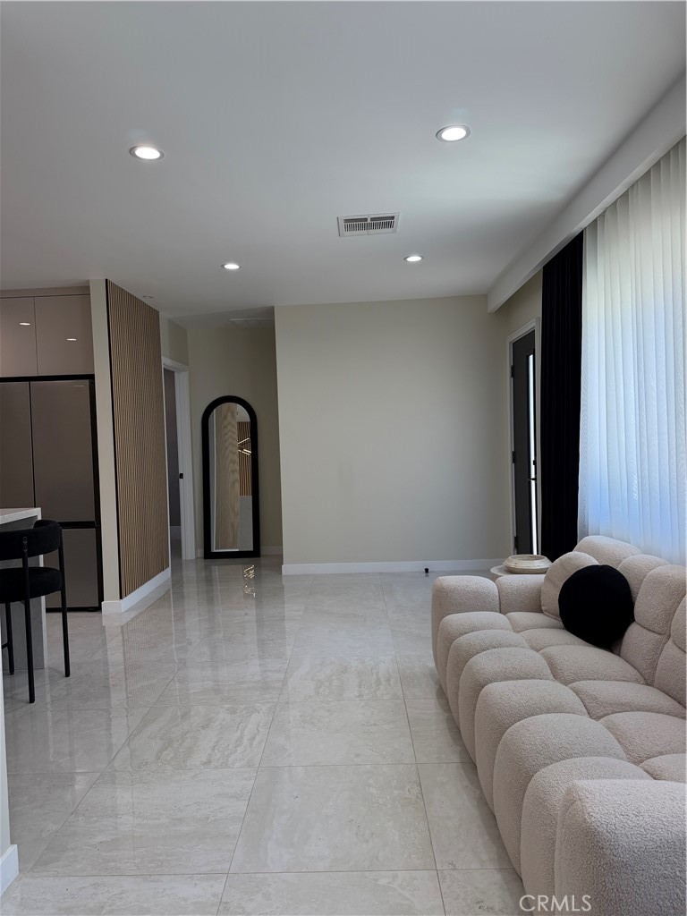 10361 Fernglen Property Photo 11