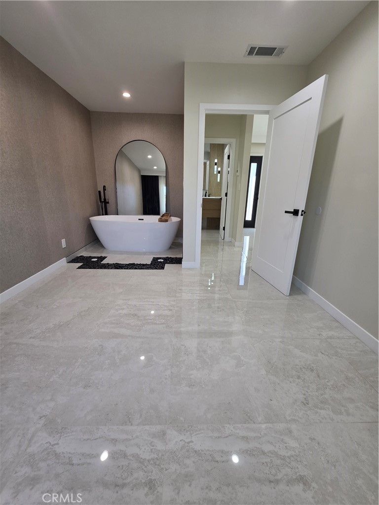 10361 Fernglen Property Photo 19