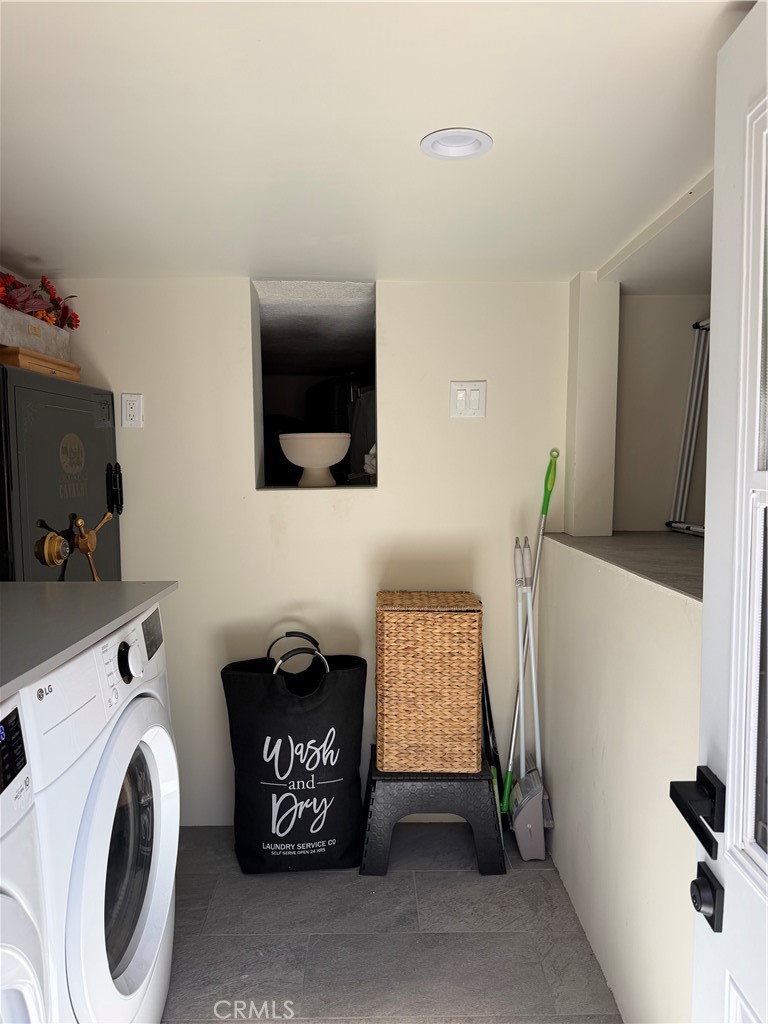 10361 Fernglen Property Photo 27