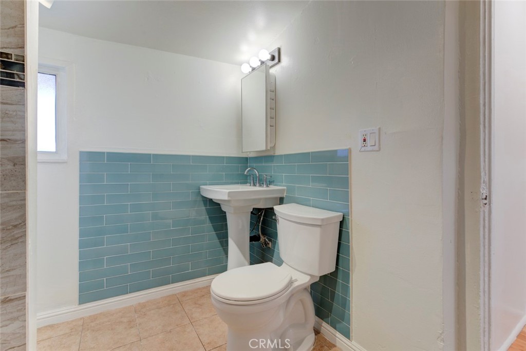 619 Orange Grove 1/2 Property Photo 12
