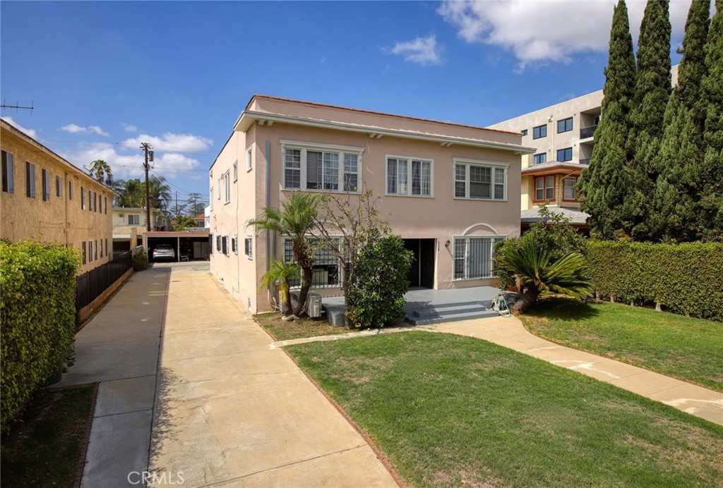 1547 S Wilton Property Photo 11
