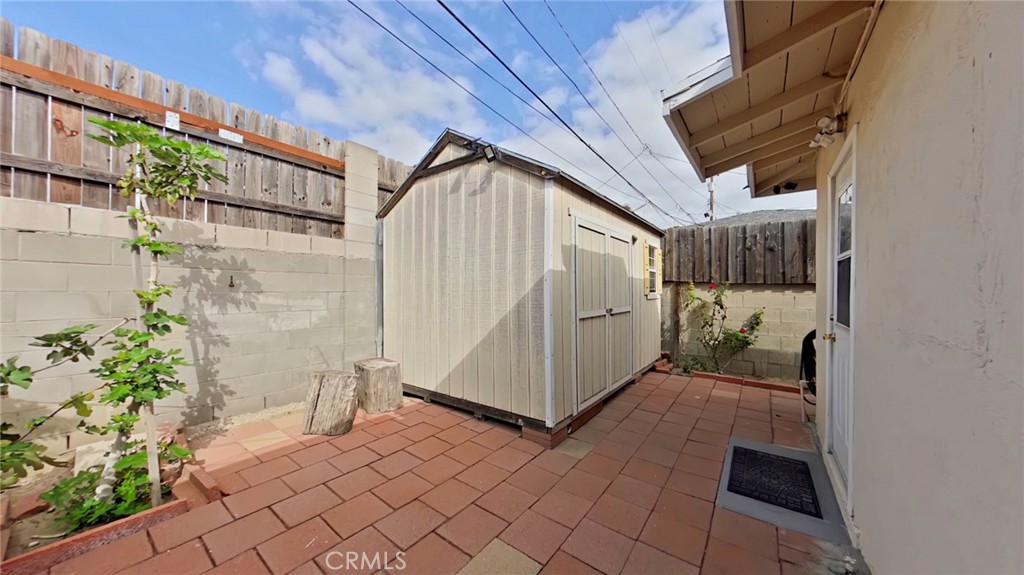 5633 Denny Property Photo 15