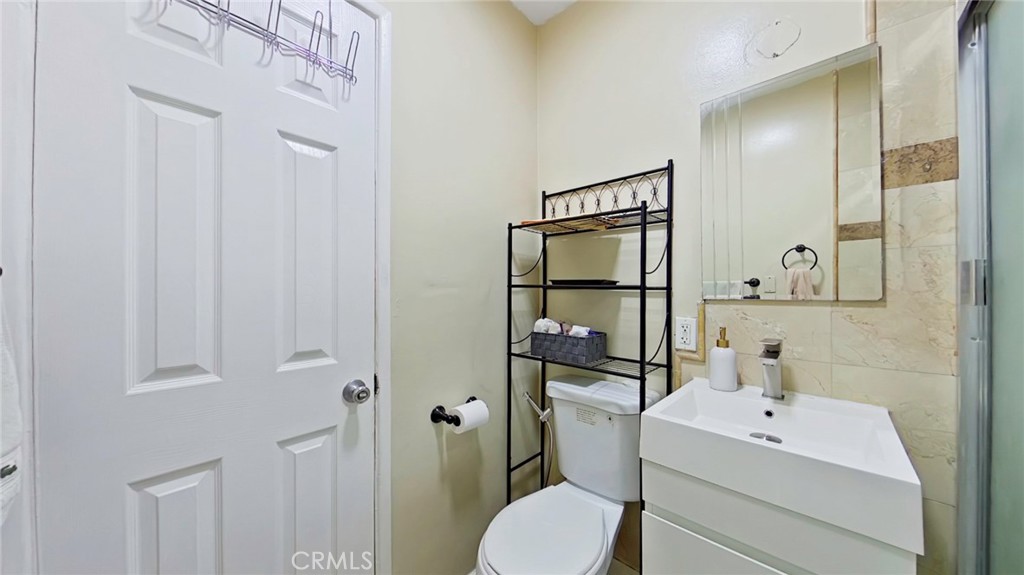 5633 Denny Property Photo 30