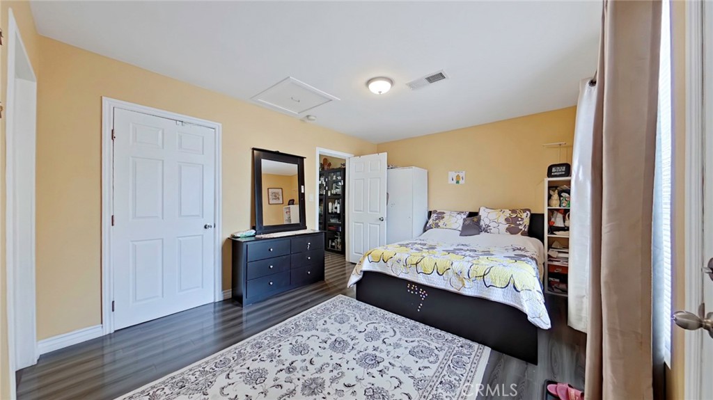 5633 Denny Property Photo 32