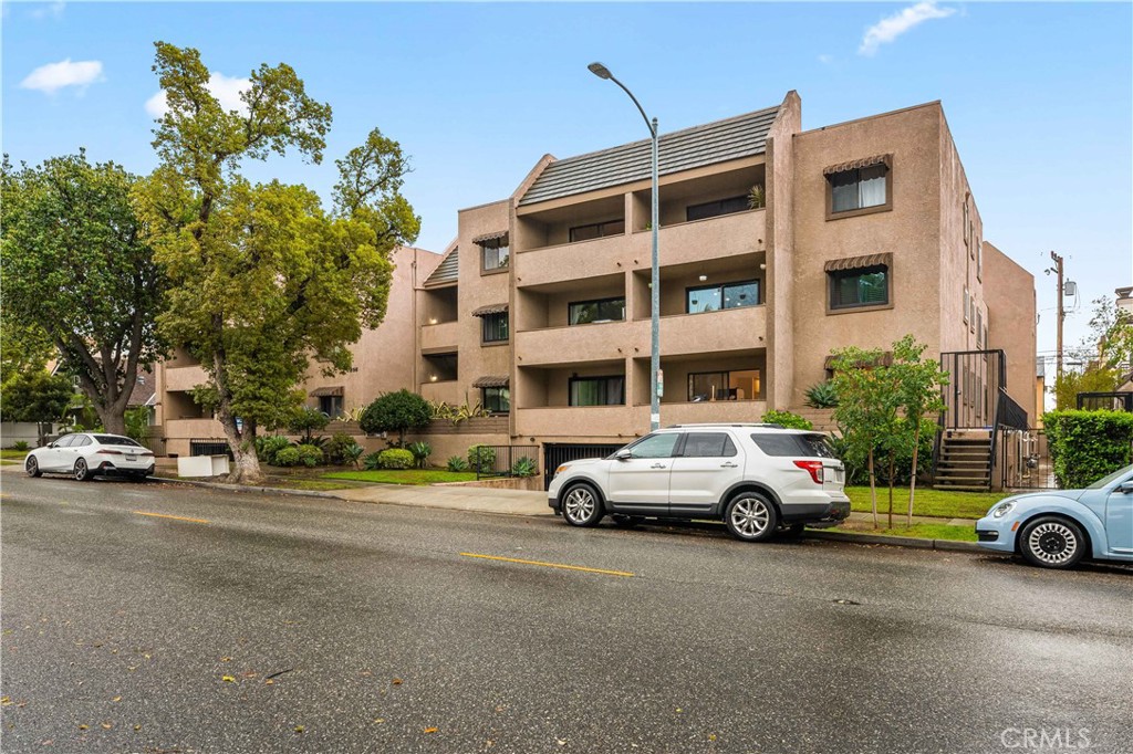 356 W California 23 Property Photo 1