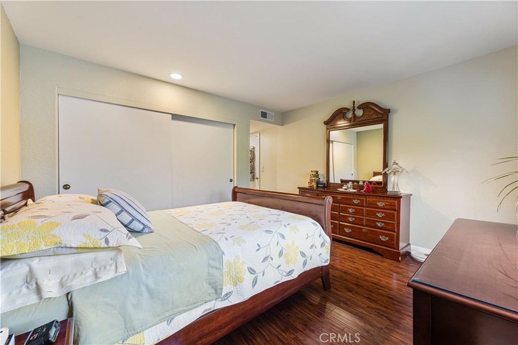 356 W California 23 Property Photo 15