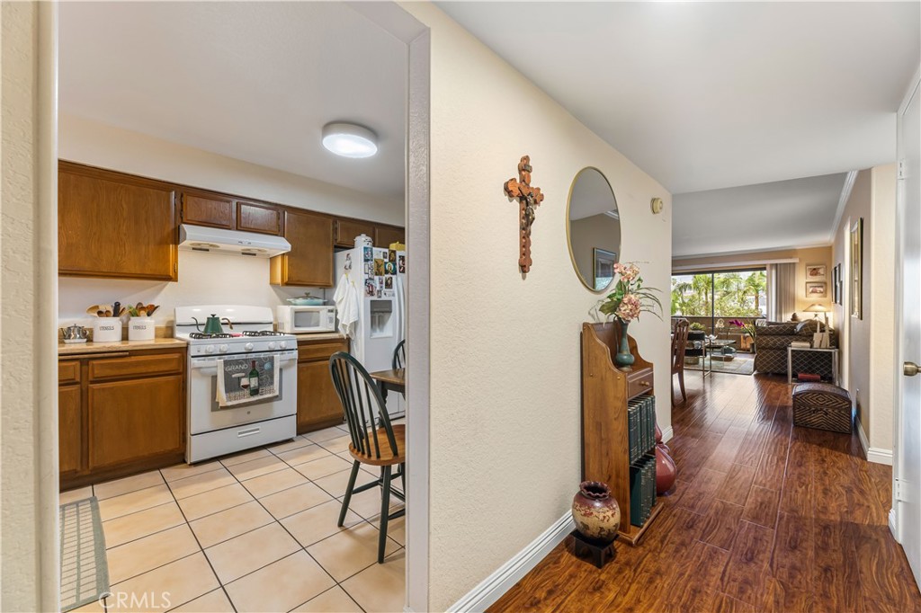356 W California 23 Property Photo 35