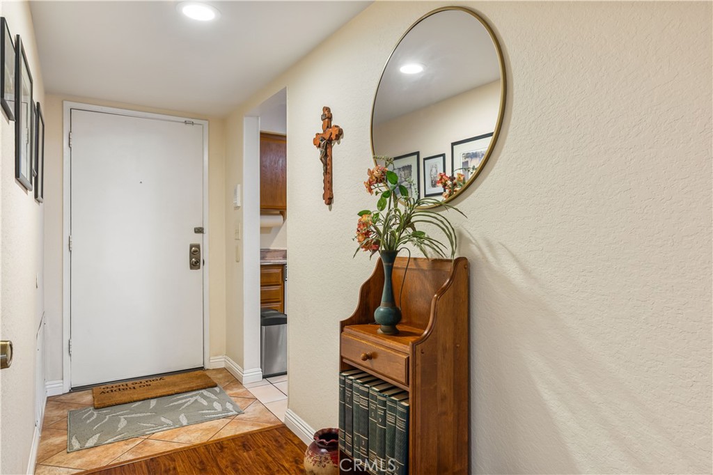 356 W California 23 Property Photo 36