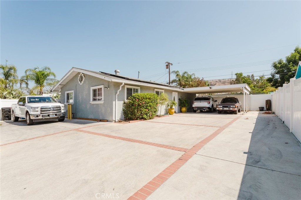 11900 Cometa Avenue Property Photo 4