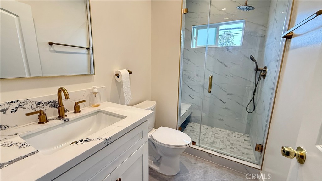16135 Tupper St Property Photo 8