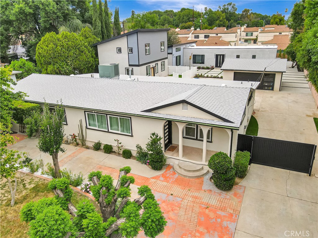 19513 Cantara Street Property Photo 2