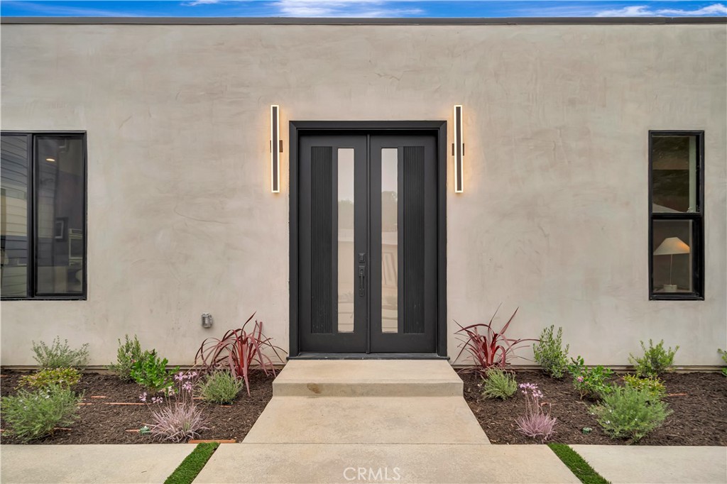 19513 Cantara Street Property Photo 7