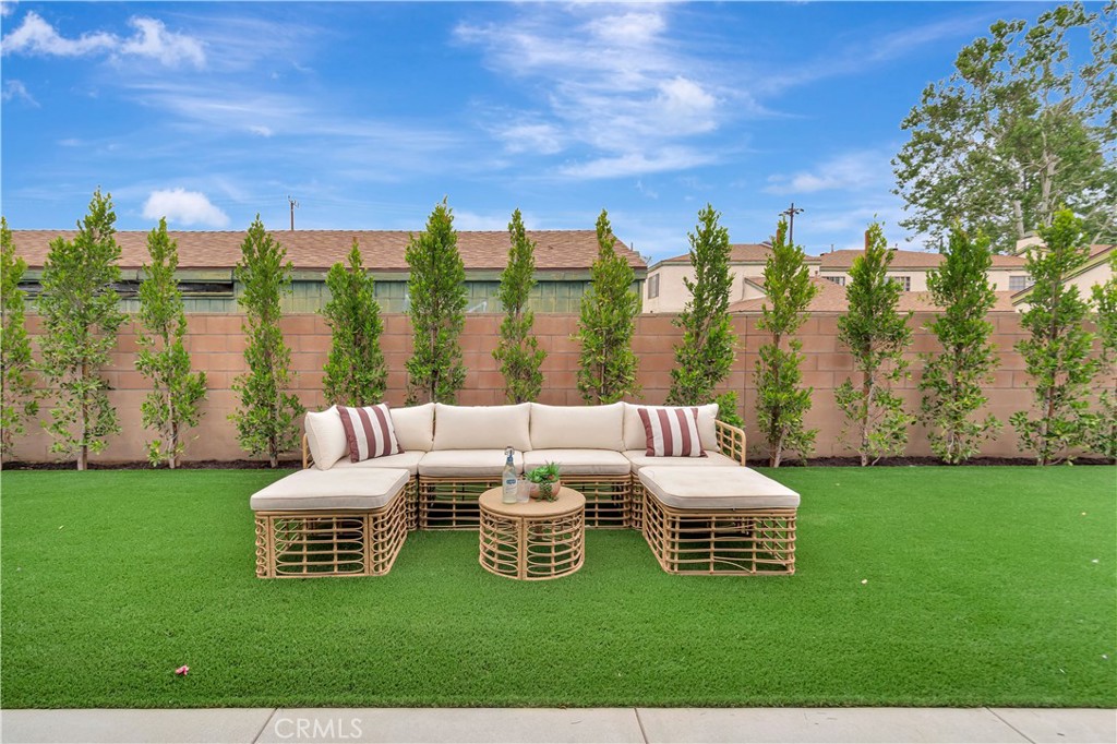 19513 Cantara Street Property Photo 32