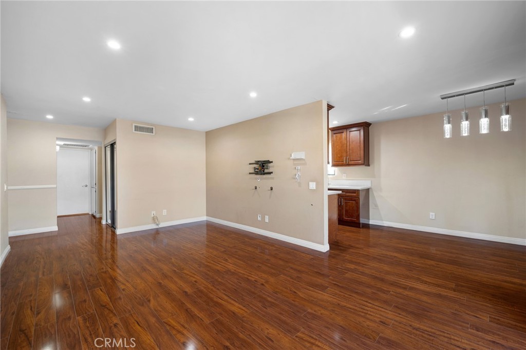 1422 Rock Glen Avenue 203 Property Photo 6