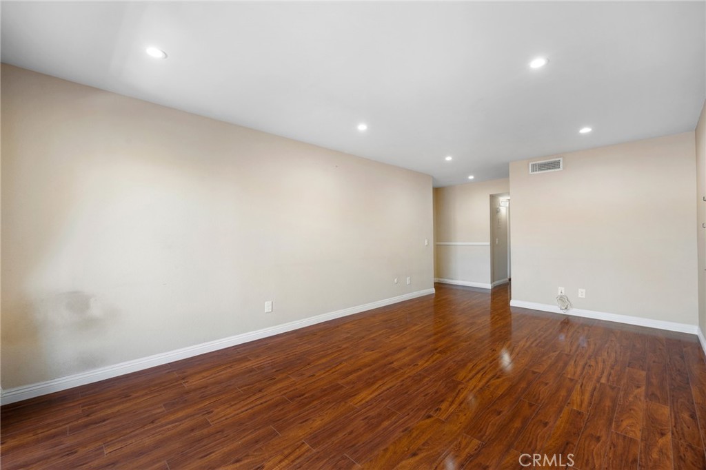 1422 Rock Glen Avenue 203 Property Photo 7