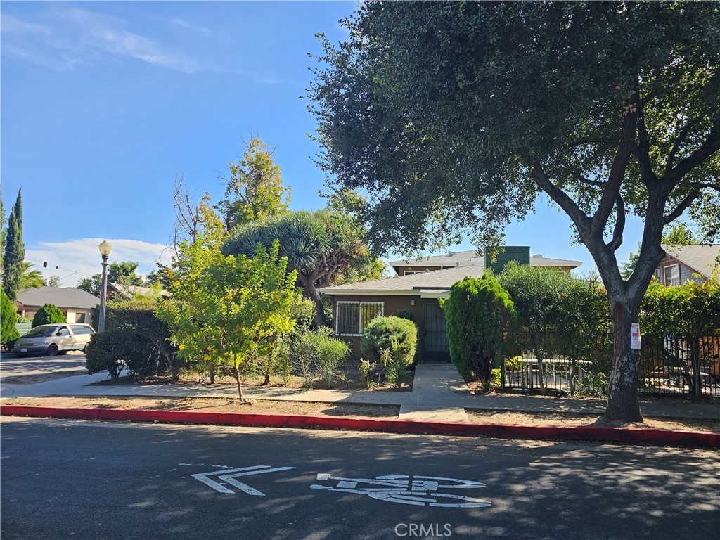 262 E Mountain Street Property Photo 1