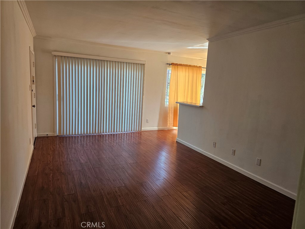 262 E Mountain Street Property Photo 7