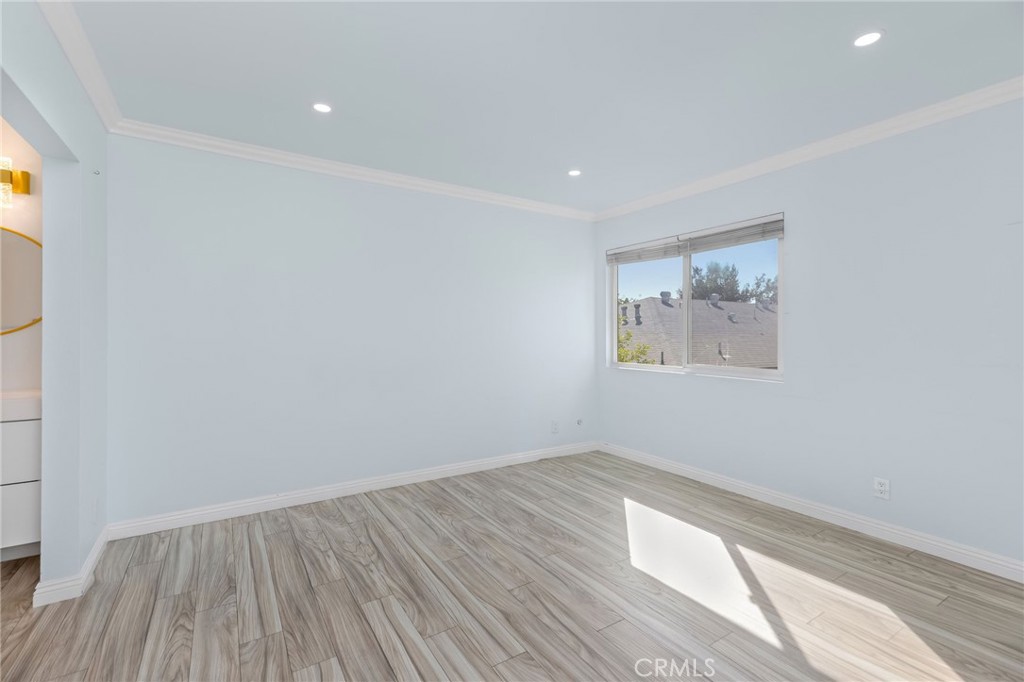 1234 E Broadway 5 Property Photo 12