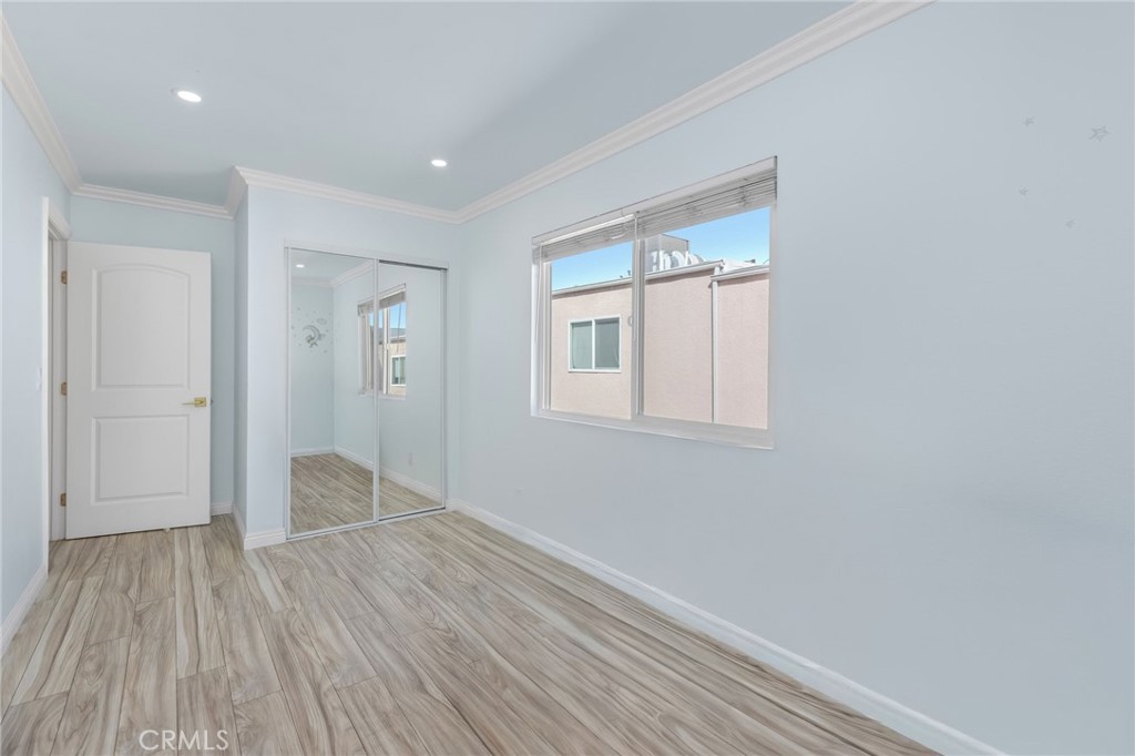 1234 E Broadway 5 Property Photo 15