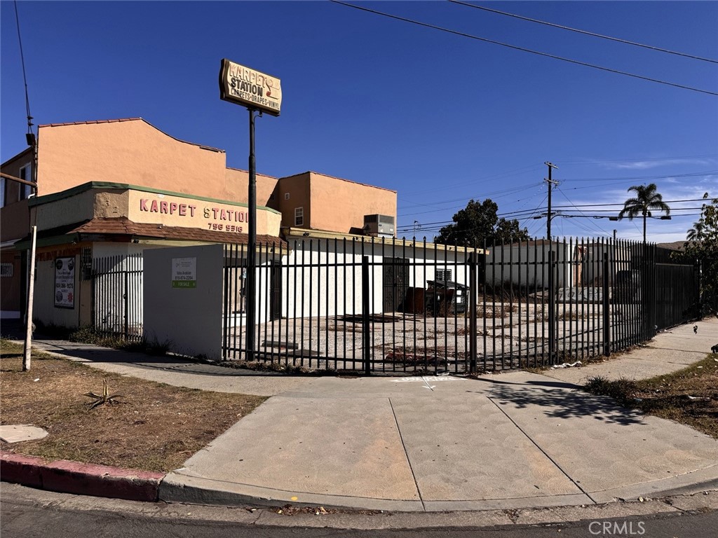 9326 S Western Property Photo 1