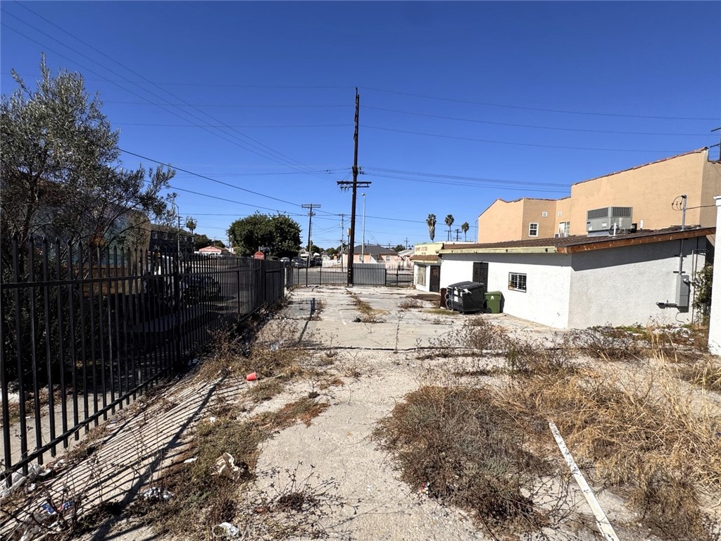 9326 S Western Property Photo 4