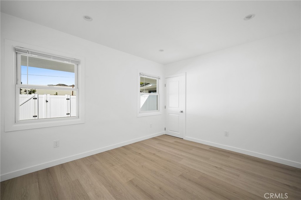 1346 N Parish Place Property Photo 10