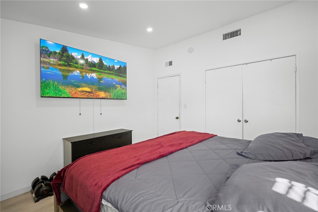 9253 Arleta Property Photo 13
