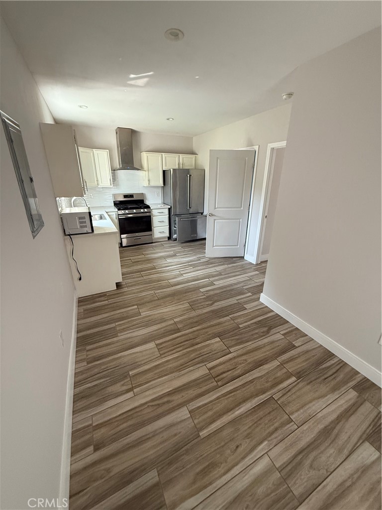 11795 Glencrest Drive Property Photo 6
