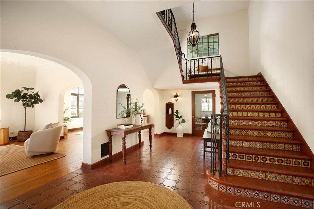 1543 Hillcrest Avenue Property Photo 4